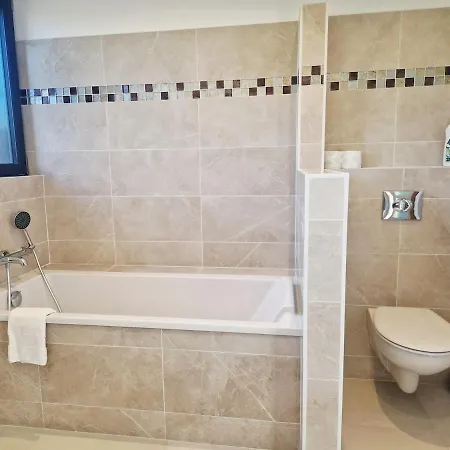 Вилла Saint-jean Saint-Jean-de-la-Riviere