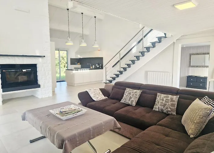 Saint-jean * Saint-Jean-de-la-Riviere